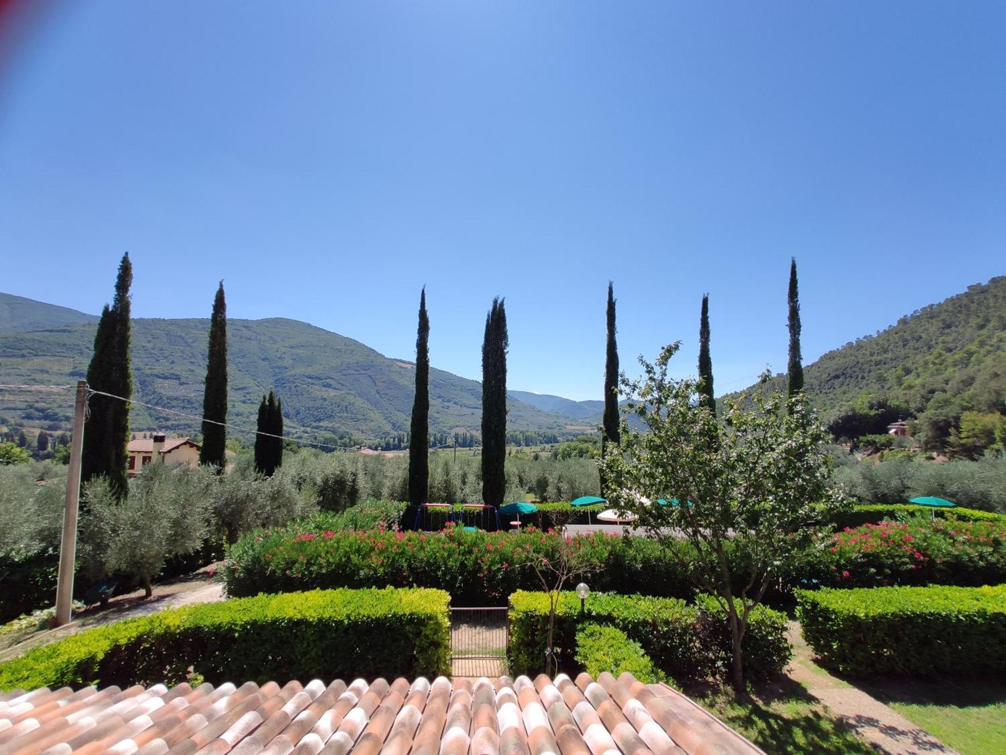 Appartamenti Santa Croce Ферентилло Экстерьер фото